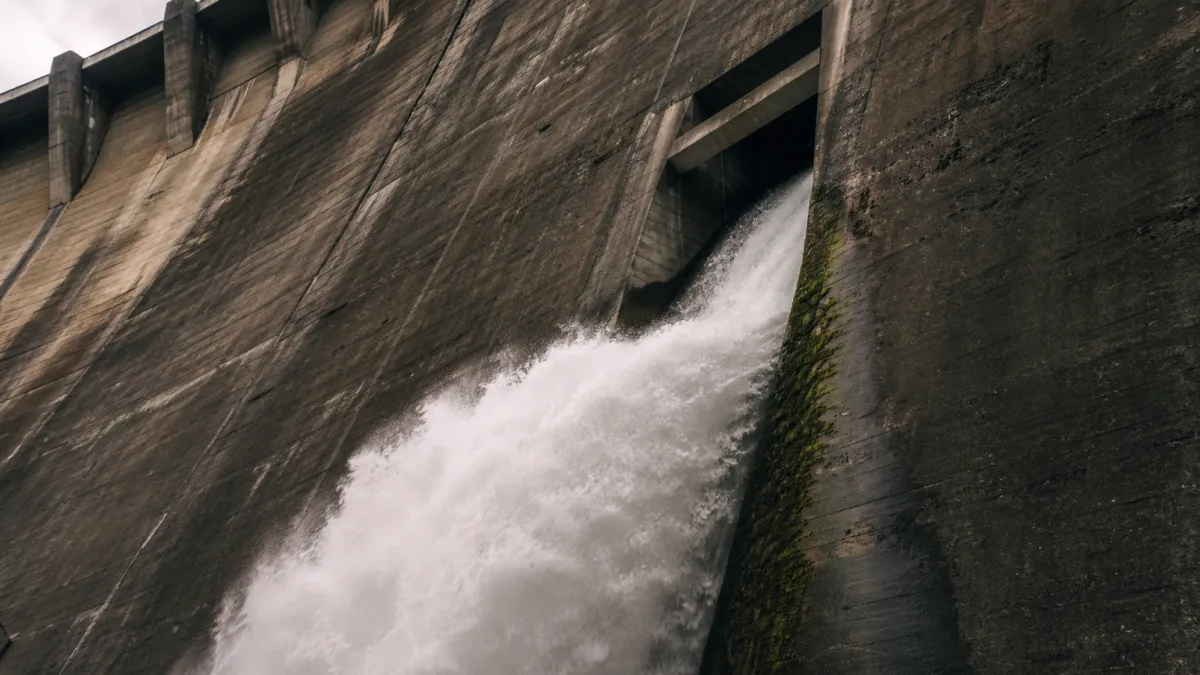 Énergie hydroélectrique : fonctionnement et atouts majeurs